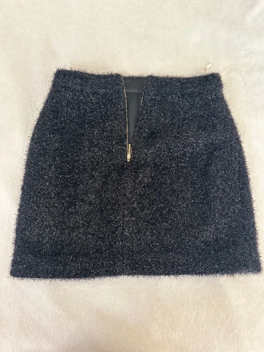 Kate Spade black fuzzy shimmer Robbie mini skirt